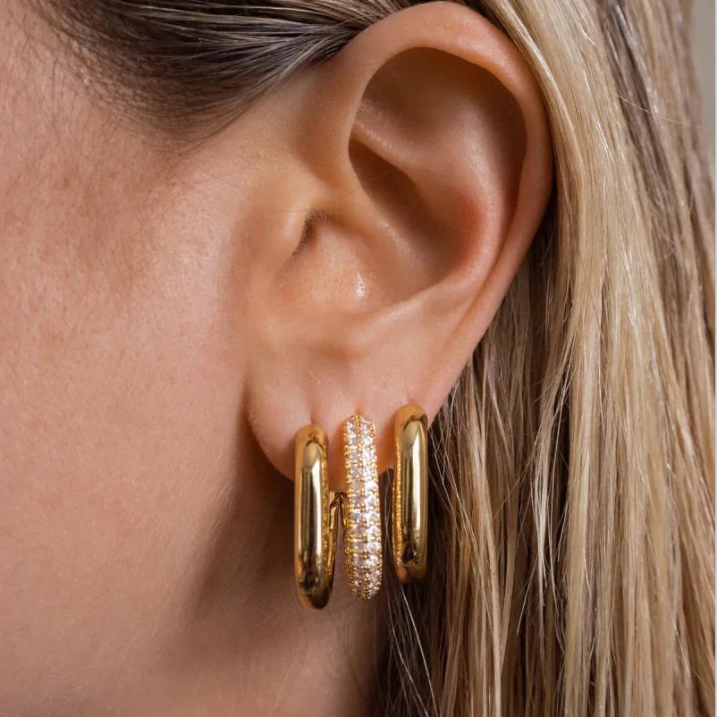 Amorexya U-Shape Gold Huggie Earrings